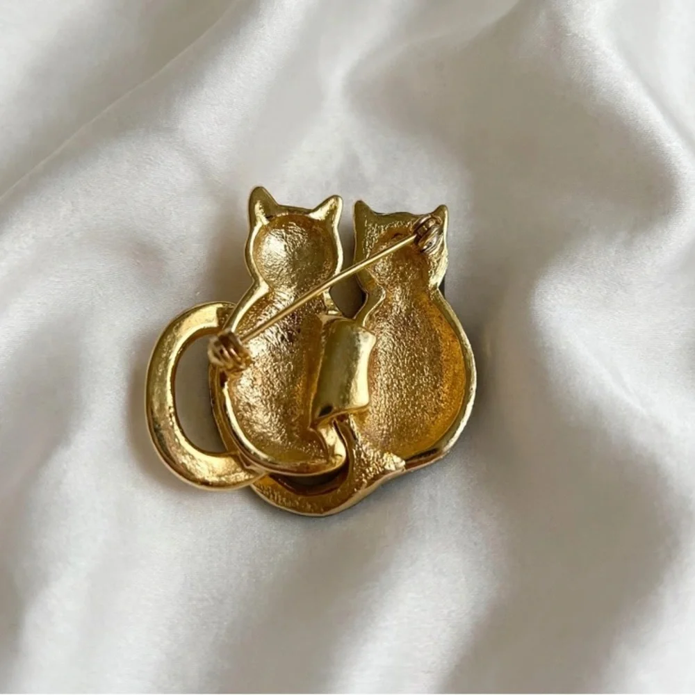 Gold and Black Cat Couple Decorative Brooch